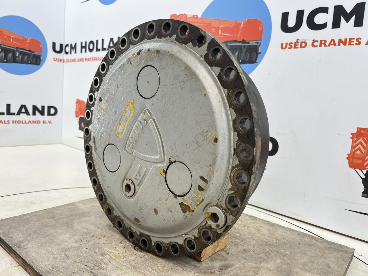 FAUN RTF 30 Planetary gear 15-23-63-36-3pl-H25-24 - محرك السفر - الرافعة: صور 2 FAUN RTF 30 Planetary gear 15-23-63-36-3pl-H25-24 - محرك السفر - الرافعة: صور 2
