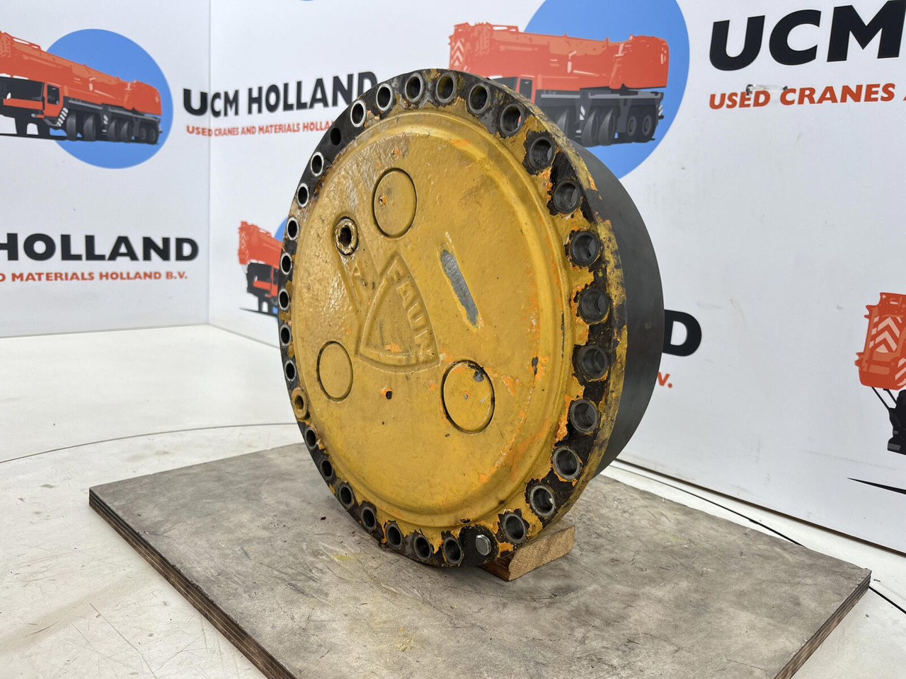 FAUN RTF 30 Planetary gear 15-23-63-36-3pl-H25-24 - محرك السفر - الرافعة: صور 2 FAUN RTF 30 Planetary gear 15-23-63-36-3pl-H25-24 - محرك السفر - الرافعة: صور 2