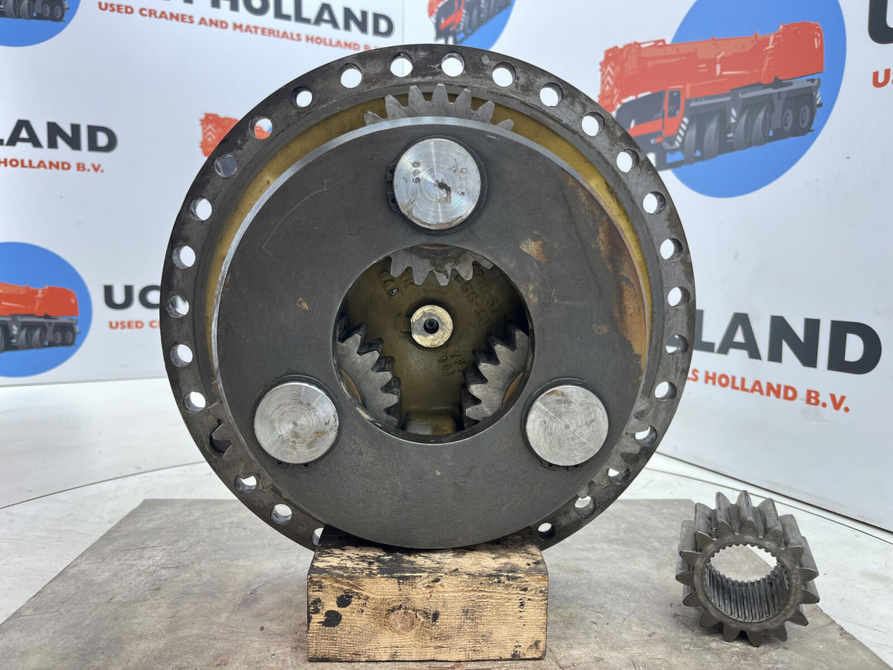 FAUN RTF 30 Planetary gear 15-23-63-36-3pl-H25-24 - محرك السفر - الرافعة: صور 4 FAUN RTF 30 Planetary gear 15-23-63-36-3pl-H25-24 - محرك السفر - الرافعة: صور 4