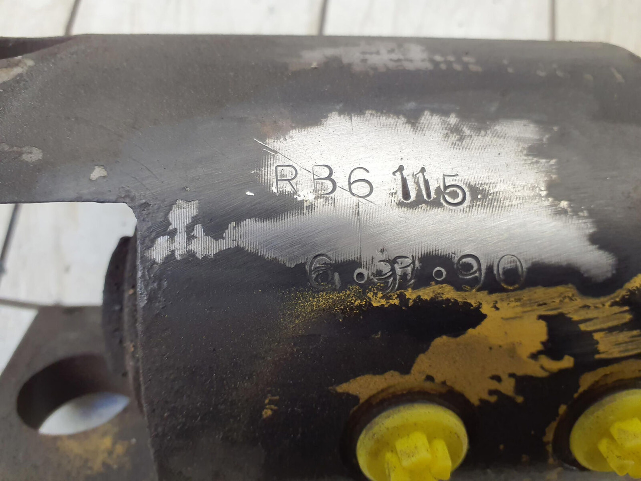 Grove AT 422 outrigger cylinder - الاسطوانة الهيدروليكية - الرافعة: صور 5 Grove AT 422 outrigger cylinder - الاسطوانة الهيدروليكية - الرافعة: صور 5