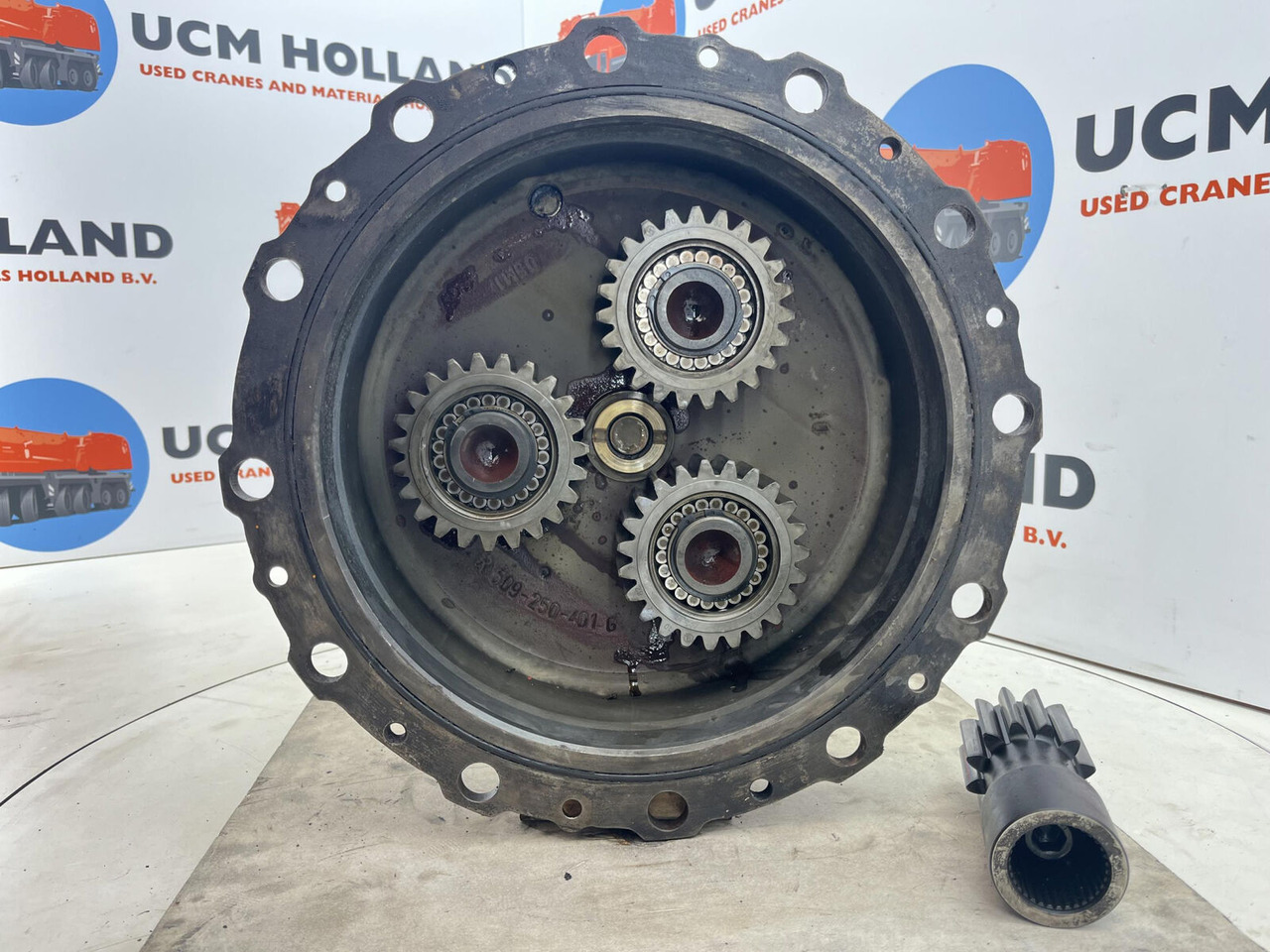Grove GMK 2035 planetary gear 12-23-60-34-3pl-H135-46 - محرك السفر - موبايل كرين: صور 5 Grove GMK 2035 planetary gear 12-23-60-34-3pl-H135-46 - محرك السفر - موبايل كرين: صور 5