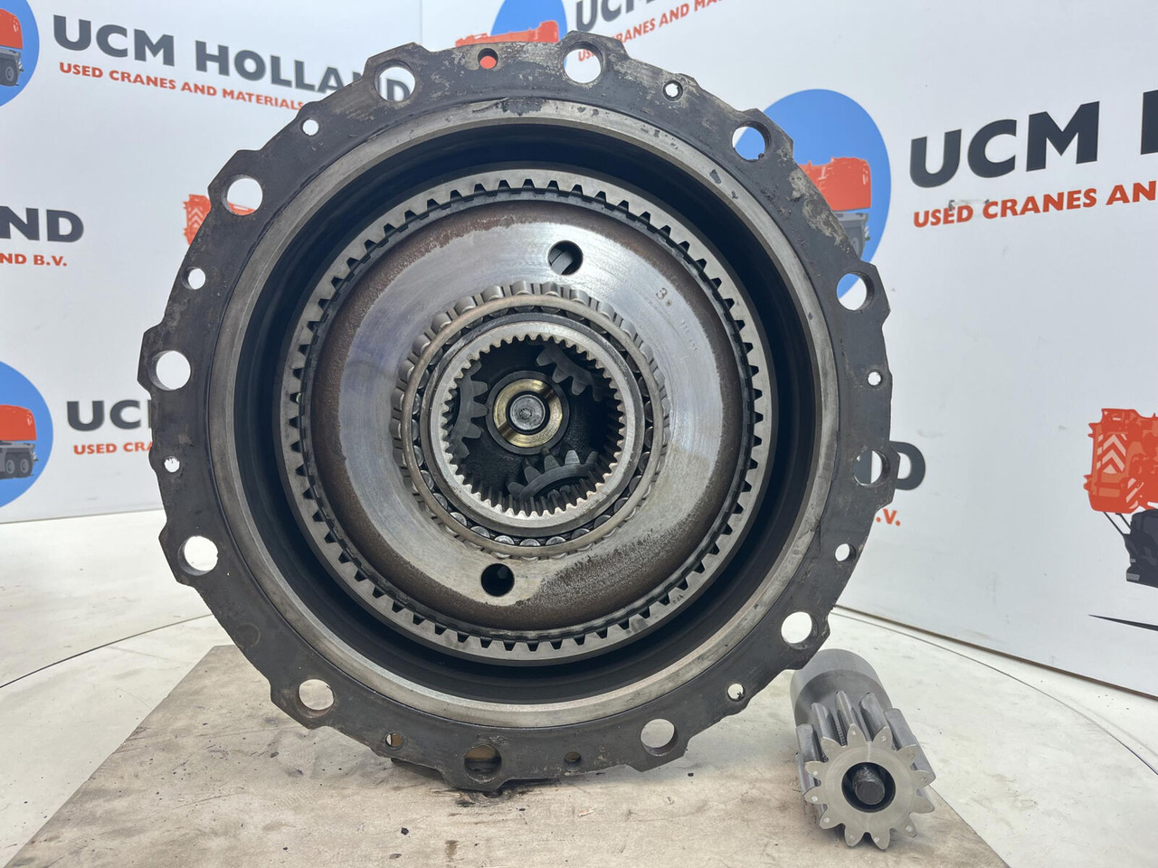 Grove GMK 3050 planetary gear 12-23-60-34-3pl-H135-46 - محرك السفر - موبايل كرين: صور 4 Grove GMK 3050 planetary gear 12-23-60-34-3pl-H135-46 - محرك السفر - موبايل كرين: صور 4