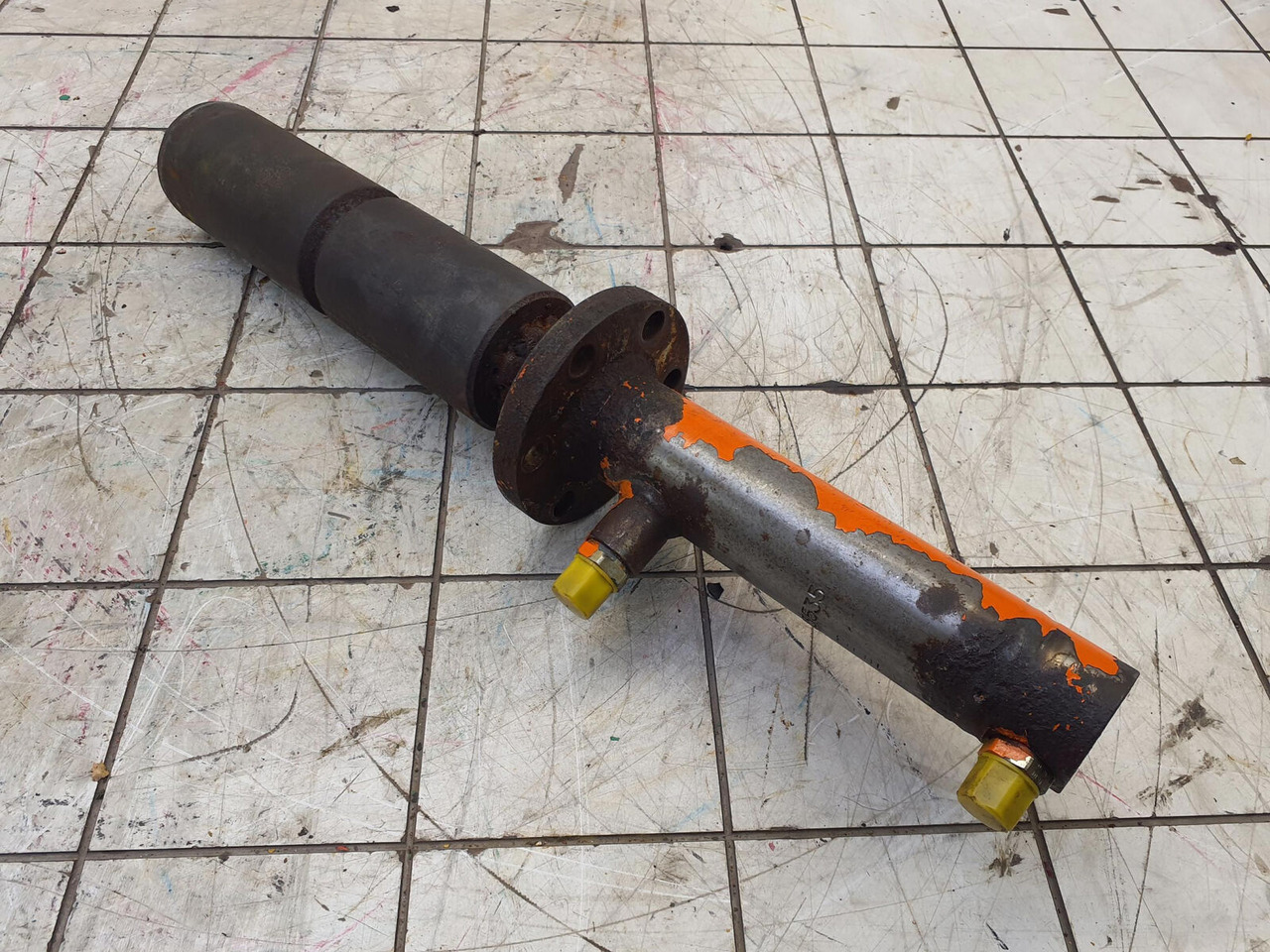 Grove GMK 3055 turn table locking - علم السوائل المتحركة - موبايل كرين: صور 1 Grove GMK 3055 turn table locking - علم السوائل المتحركة - موبايل كرين: صور 1