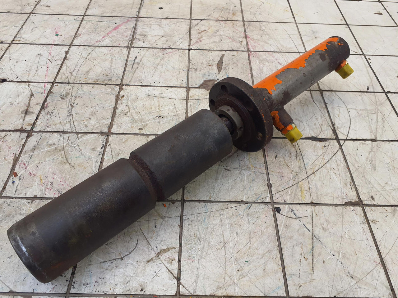 Grove GMK 3055 turn table locking - علم السوائل المتحركة - موبايل كرين: صور 4 Grove GMK 3055 turn table locking - علم السوائل المتحركة - موبايل كرين: صور 4