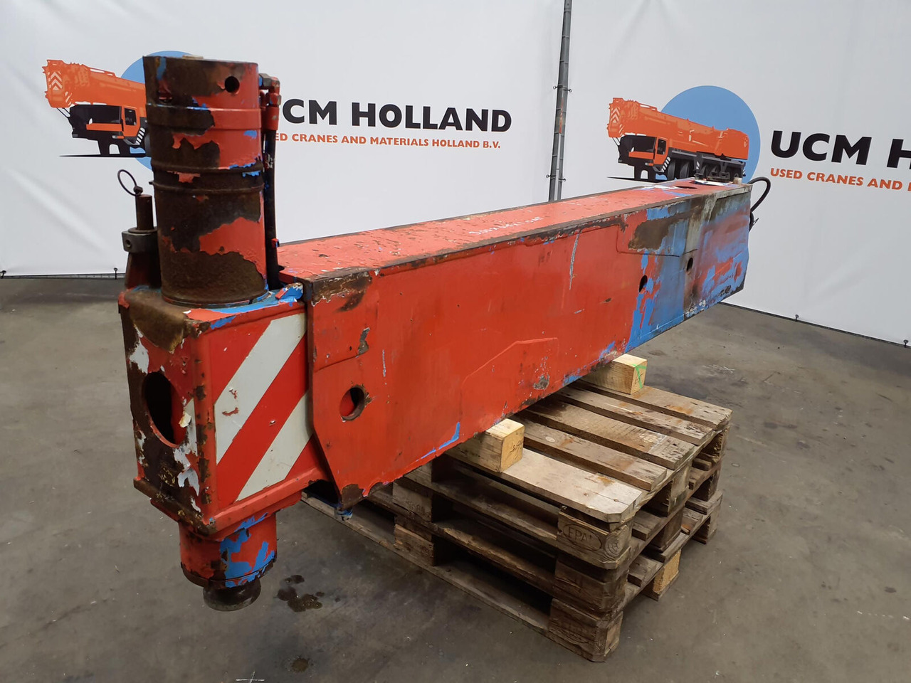 Grove GMK 5130-1 outrigger beam complete front - تعليق - موبايل كرين: صور 2 Grove GMK 5130-1 outrigger beam complete front - تعليق - موبايل كرين: صور 2