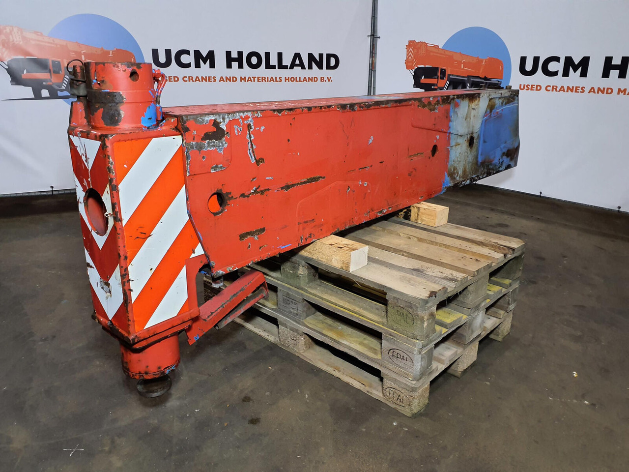 Grove GMK 5130-1 sliding beam complete rear - تعليق - موبايل كرين: صور 2 Grove GMK 5130-1 sliding beam complete rear - تعليق - موبايل كرين: صور 2