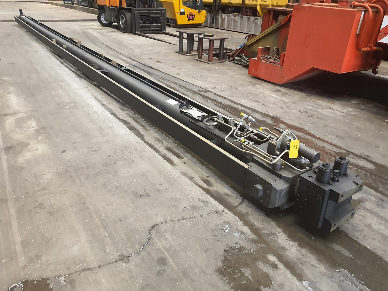 Grove GMK 6300L telescopic cylinder - الاسطوانة الهيدروليكية - موبايل كرين: صور 2 Grove GMK 6300L telescopic cylinder - الاسطوانة الهيدروليكية - موبايل كرين: صور 2