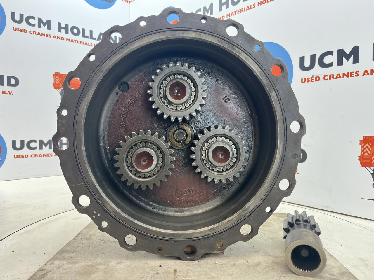 Grove GMK planetary gear 12-23-60-34-3pl-H135-46 - محرك السفر - موبايل كرين: صور 4 Grove GMK planetary gear 12-23-60-34-3pl-H135-46 - محرك السفر - موبايل كرين: صور 4
