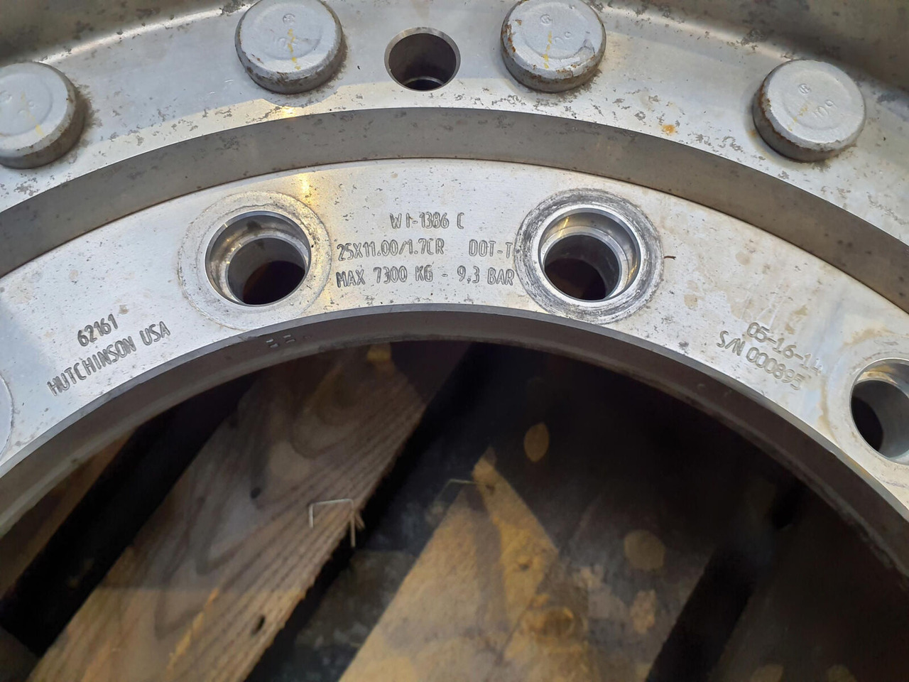 Grove Rim 445/95R25 12 13.2 2p Alu - الجنوط - الرافعة: صور 3 Grove Rim 445/95R25 12 13.2 2p Alu - الجنوط - الرافعة: صور 3