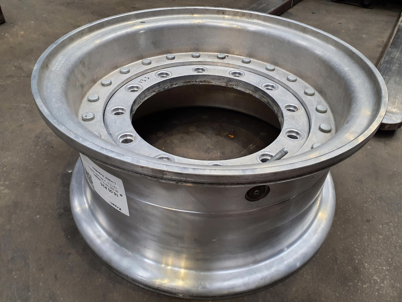 Grove Rim 445/95R25 12 13.3 2p Alu - الجنوط - الرافعة: صور 1 Grove Rim 445/95R25 12 13.3 2p Alu - الجنوط - الرافعة: صور 1