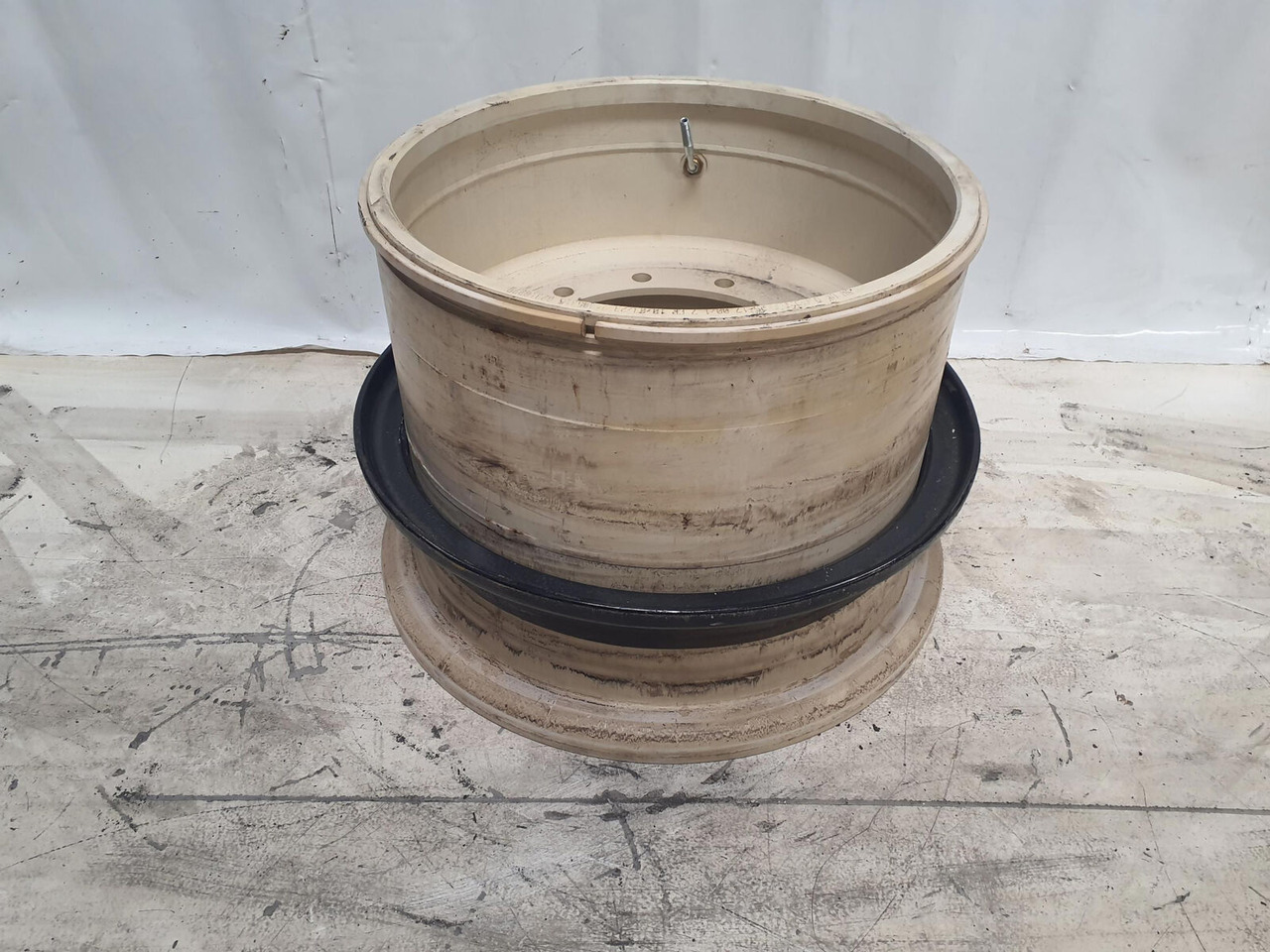 Grove Rim 525/80R25 12 20.5 3p - الجنوط - الرافعة: صور 3 Grove Rim 525/80R25 12 20.5 3p - الجنوط - الرافعة: صور 3