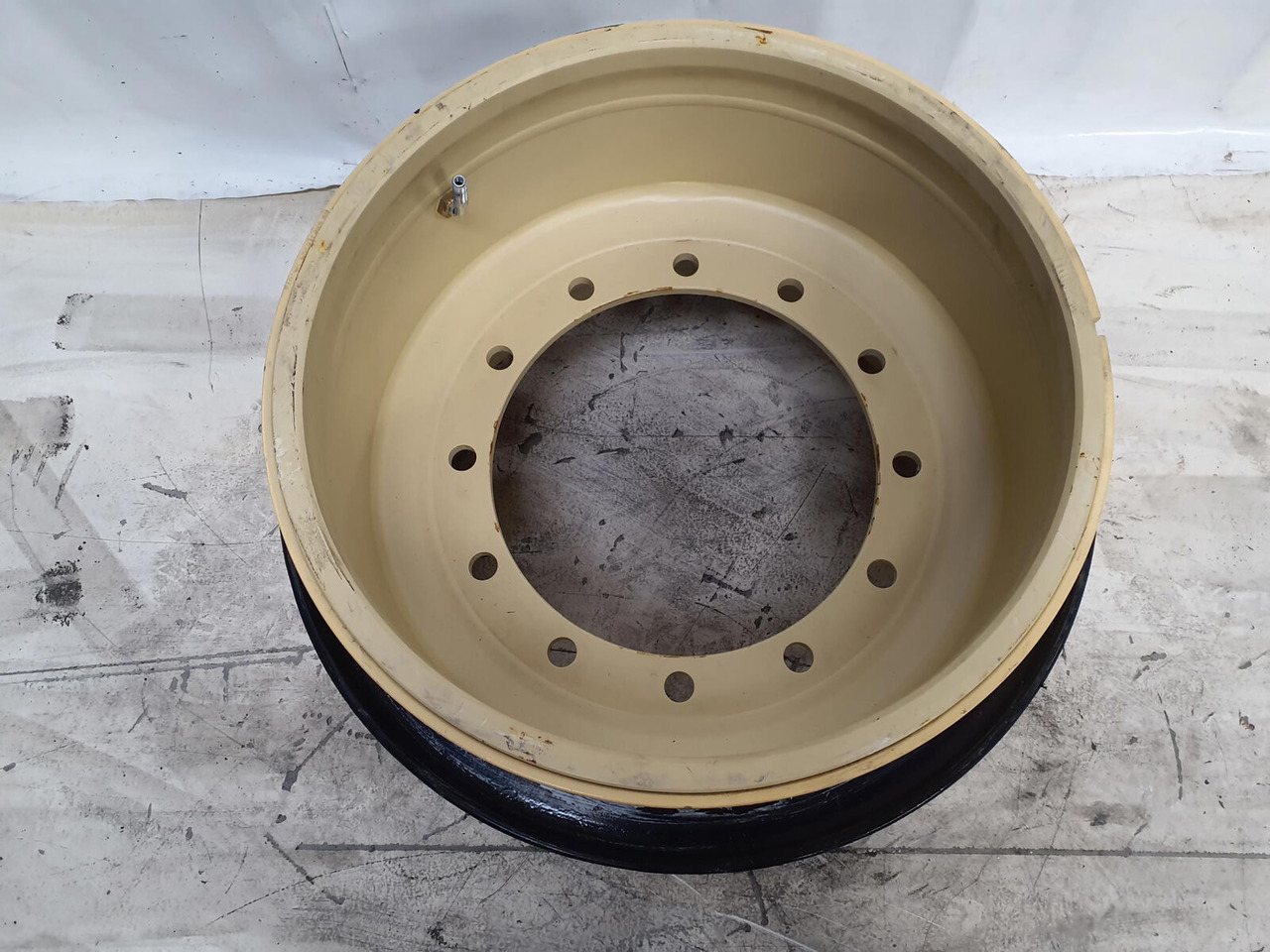 Grove Rim 525/80R25 12 20.5 3p - الجنوط - الرافعة: صور 2 Grove Rim 525/80R25 12 20.5 3p - الجنوط - الرافعة: صور 2