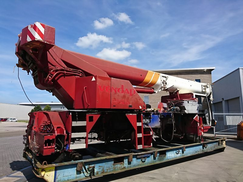 Liebherr LTM 1040-2.1 - موبايل كرين: صور 2 Liebherr LTM 1040-2.1 - موبايل كرين: صور 2