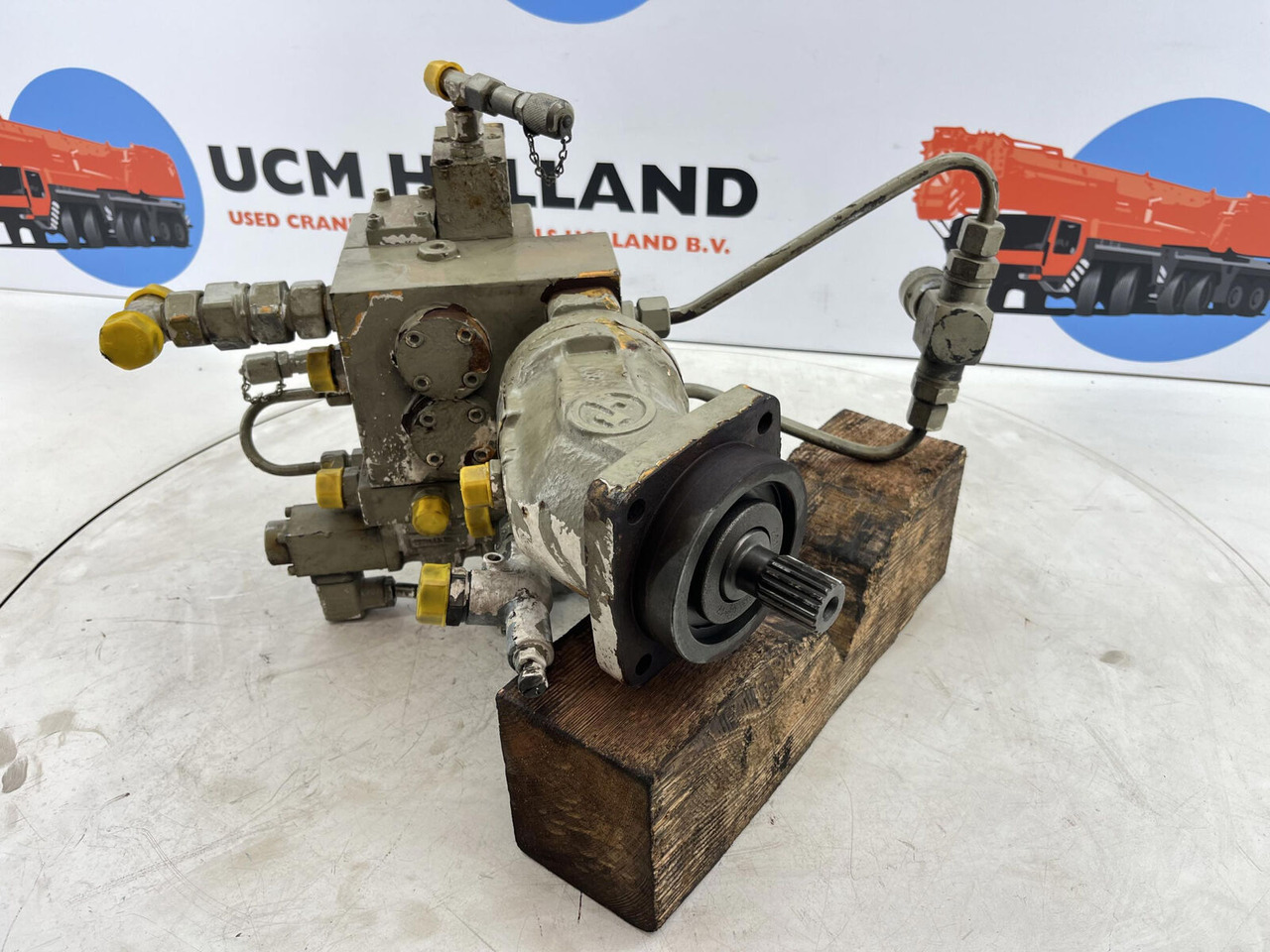 Liebherr LTM 1045 slewing gear - محرك سوينغ - موبايل كرين: صور 2 Liebherr LTM 1045 slewing gear - محرك سوينغ - موبايل كرين: صور 2