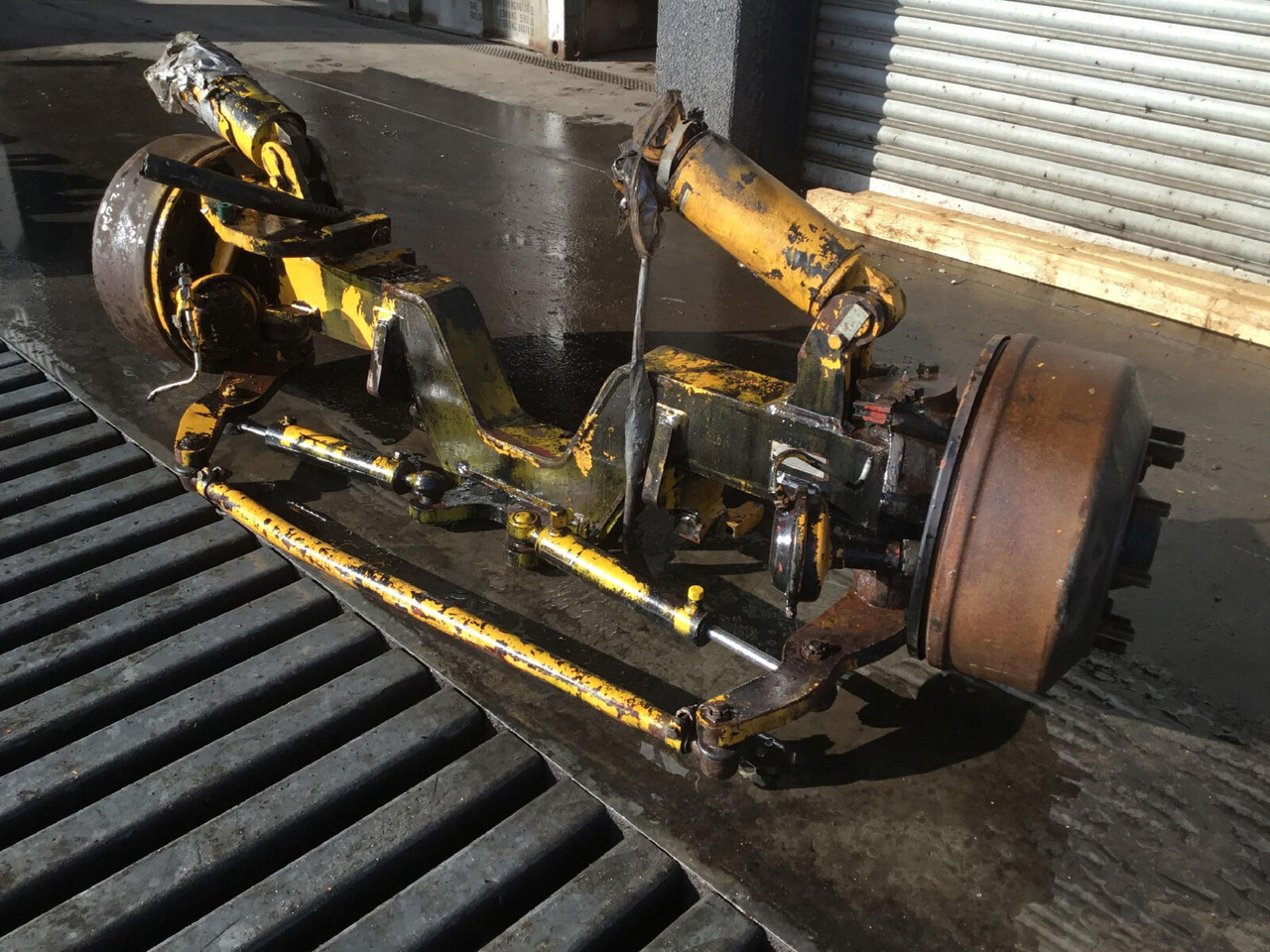 Liebherr LTM 1050-1 axle 2 - المحور و قطع الغيار - موبايل كرين: صور 2 Liebherr LTM 1050-1 axle 2 - المحور و قطع الغيار - موبايل كرين: صور 2