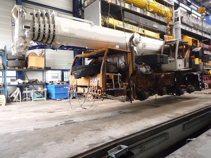 Liebherr LTM 1070-4.2 for parts - رافعة لجميع التضاريس: صور 1 Liebherr LTM 1070-4.2 for parts - رافعة لجميع التضاريس: صور 1