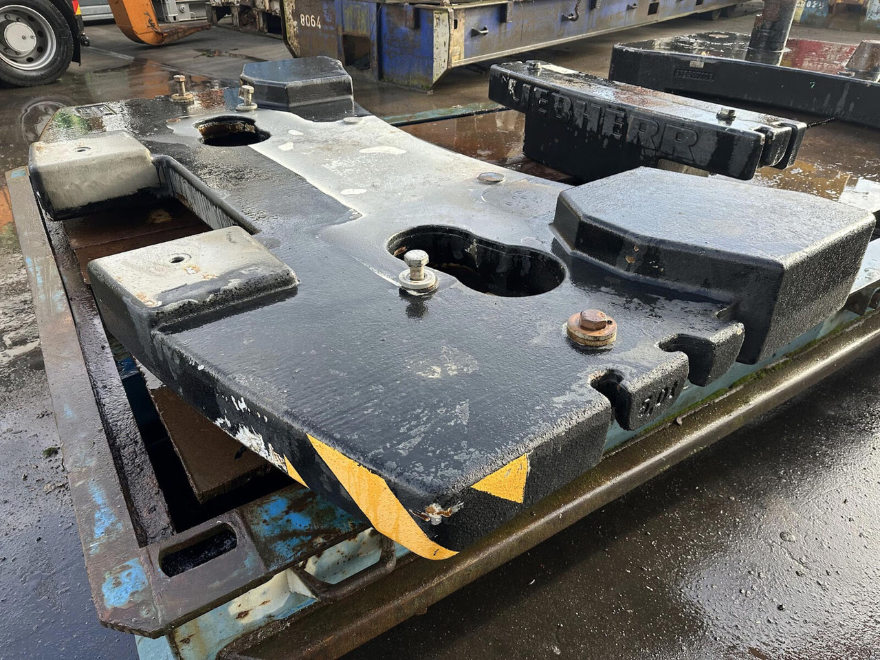 Liebherr LTM 1100-5.2 Counterweight 5 ton - ثقل موازن - موبايل كرين: صور 2 Liebherr LTM 1100-5.2 Counterweight 5 ton - ثقل موازن - موبايل كرين: صور 2
