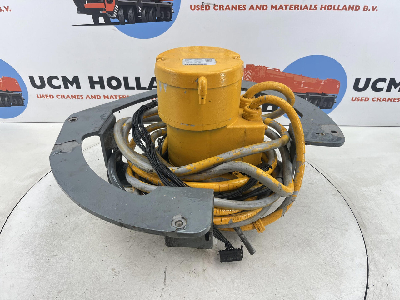 Liebherr LTM 1130-5.1 Collecting ring - النظام الكهربائي - موبايل كرين: صور 1 Liebherr LTM 1130-5.1 Collecting ring - النظام الكهربائي - موبايل كرين: صور 1