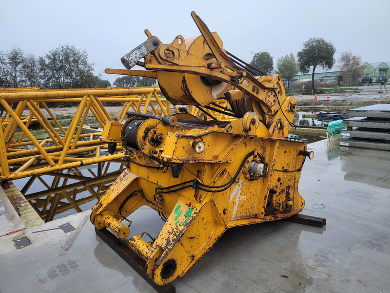 Liebherr LTM 1300 luffing jib winch with frame - ونش كرين: صور 1 Liebherr LTM 1300 luffing jib winch with frame - ونش كرين: صور 1