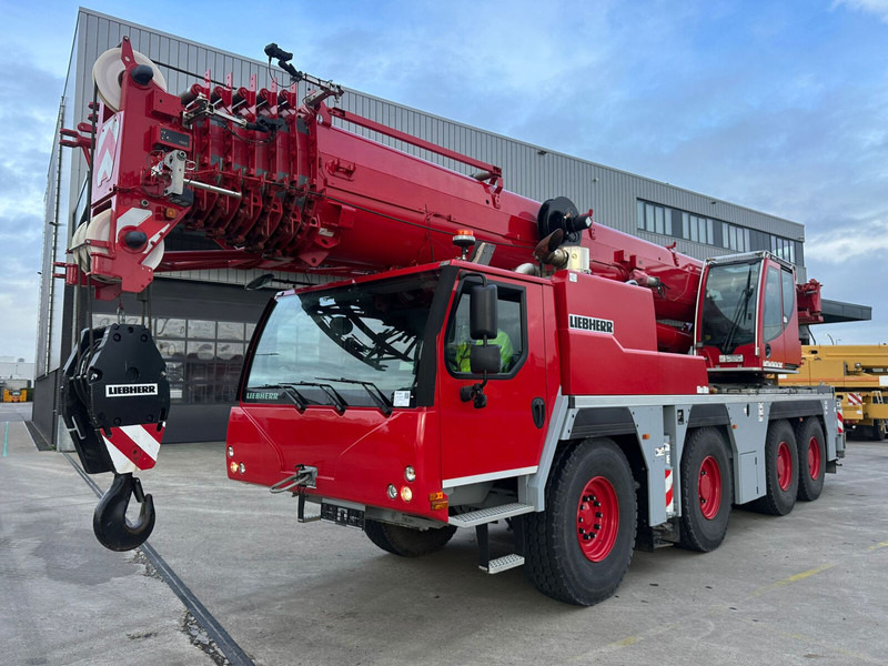 Liebherr Liebherr LTM 1090-4.2 - رافعة لجميع التضاريس: صور 1 Liebherr Liebherr LTM 1090-4.2 - رافعة لجميع التضاريس: صور 1