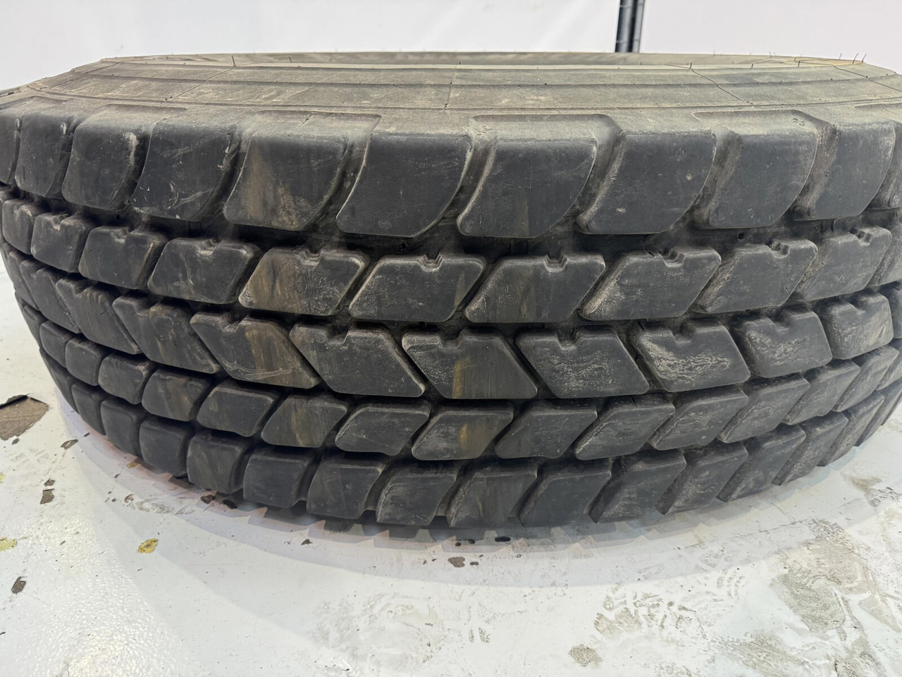 Michelin Wheel 445/95R25 10 12 1p - عجلات - الرافعة: صور 3 Michelin Wheel 445/95R25 10 12 1p - عجلات - الرافعة: صور 3