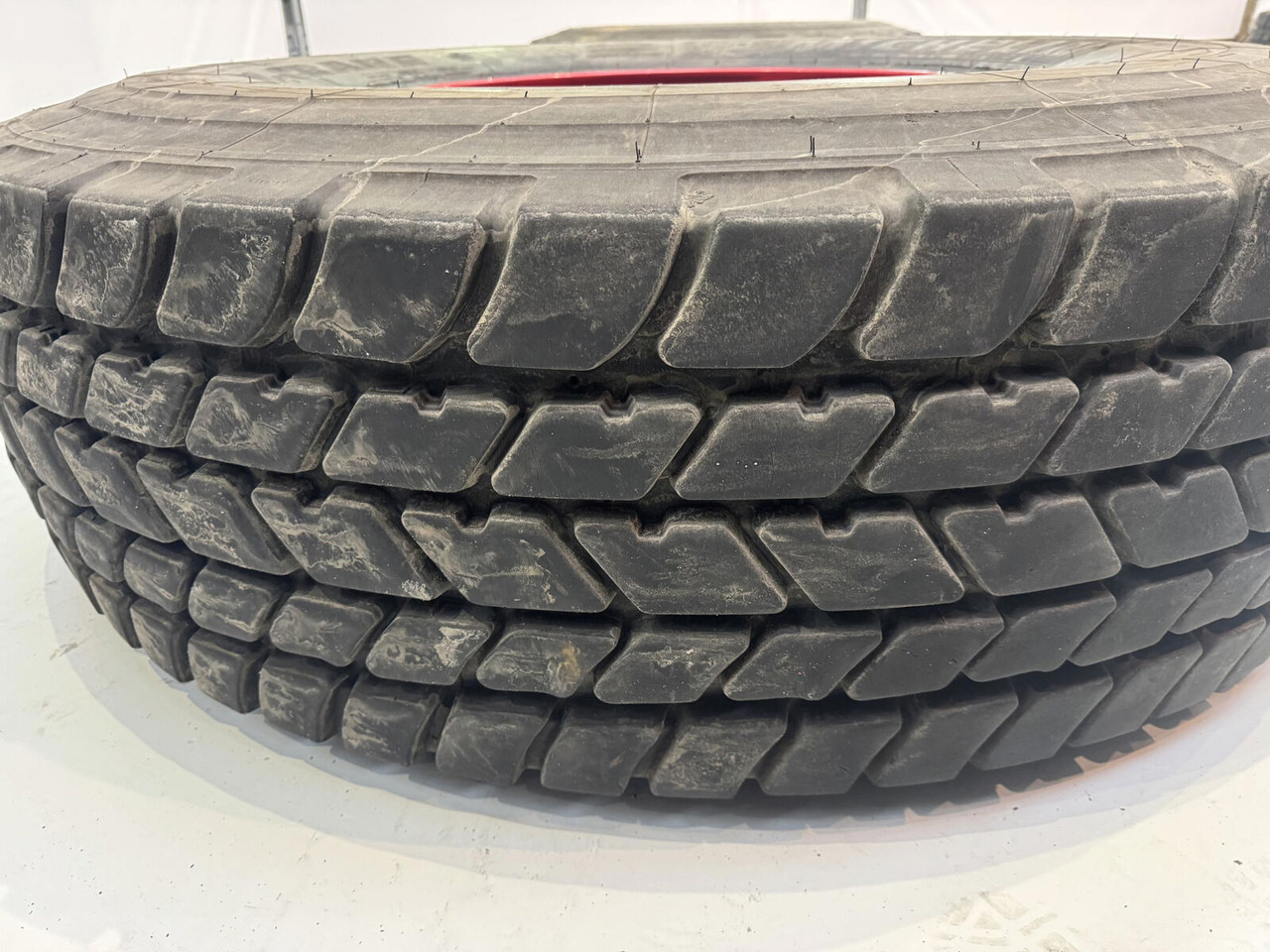 Michelin Wheel 445/95R25 10 12 1p - عجلات - الرافعة: صور 3 Michelin Wheel 445/95R25 10 12 1p - عجلات - الرافعة: صور 3
