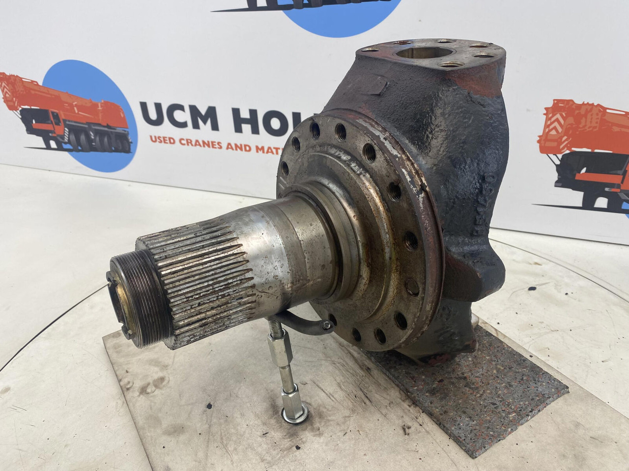 PPM 280 ATT Steering knuckle 16 holes axle 2 - مفصل التوجيه - الرافعة: صور 1 PPM 280 ATT Steering knuckle 16 holes axle 2 - مفصل التوجيه - الرافعة: صور 1
