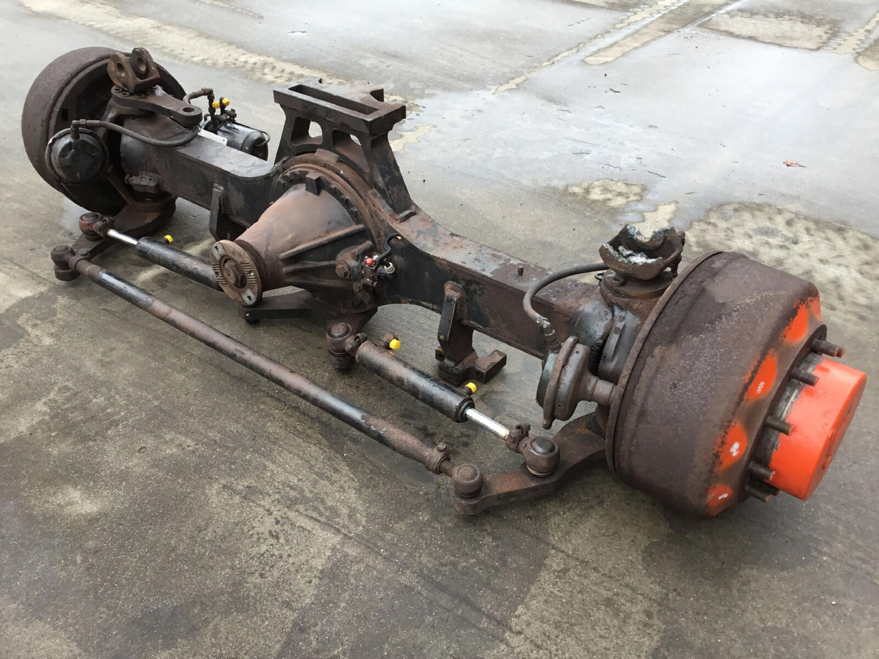Terex AC 100 axle 2 - المحور و قطع الغيار - موبايل كرين: صور 3 Terex AC 100 axle 2 - المحور و قطع الغيار - موبايل كرين: صور 3