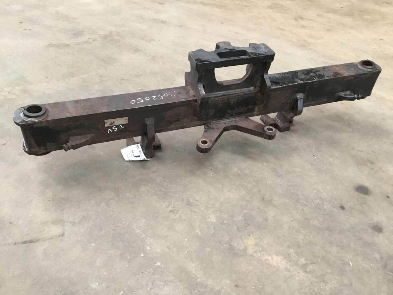 Terex AC 100 axle housing axle 1 - المحور و قطع الغيار - موبايل كرين: صور 1 Terex AC 100 axle housing axle 1 - المحور و قطع الغيار - موبايل كرين: صور 1