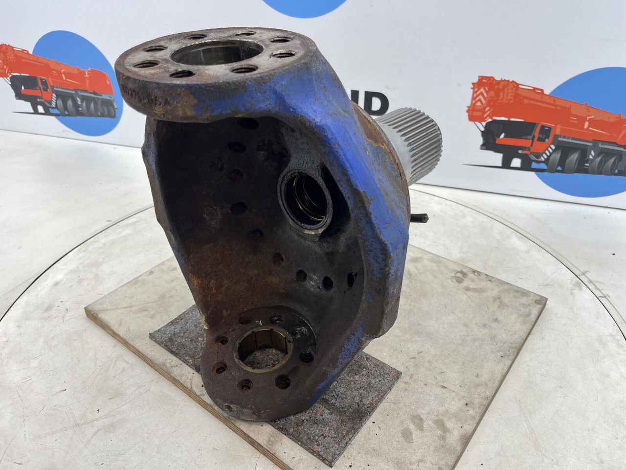 مفصل التوجيه - موبايل كرين Terex AC 155, AC 205 Steering knuckle 16 holes: صور 6 مفصل التوجيه - موبايل كرين Terex AC 155, AC 205 Steering knuckle 16 holes: صور 6