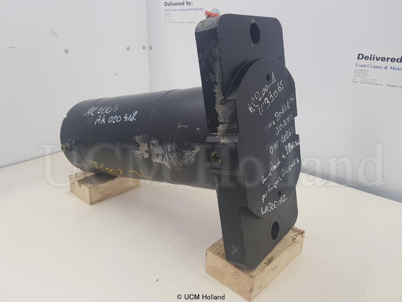 Terex AC 200/1 counterweight lift cylinder - الاسطوانة الهيدروليكية - موبايل كرين: صور 3 Terex AC 200/1 counterweight lift cylinder - الاسطوانة الهيدروليكية - موبايل كرين: صور 3