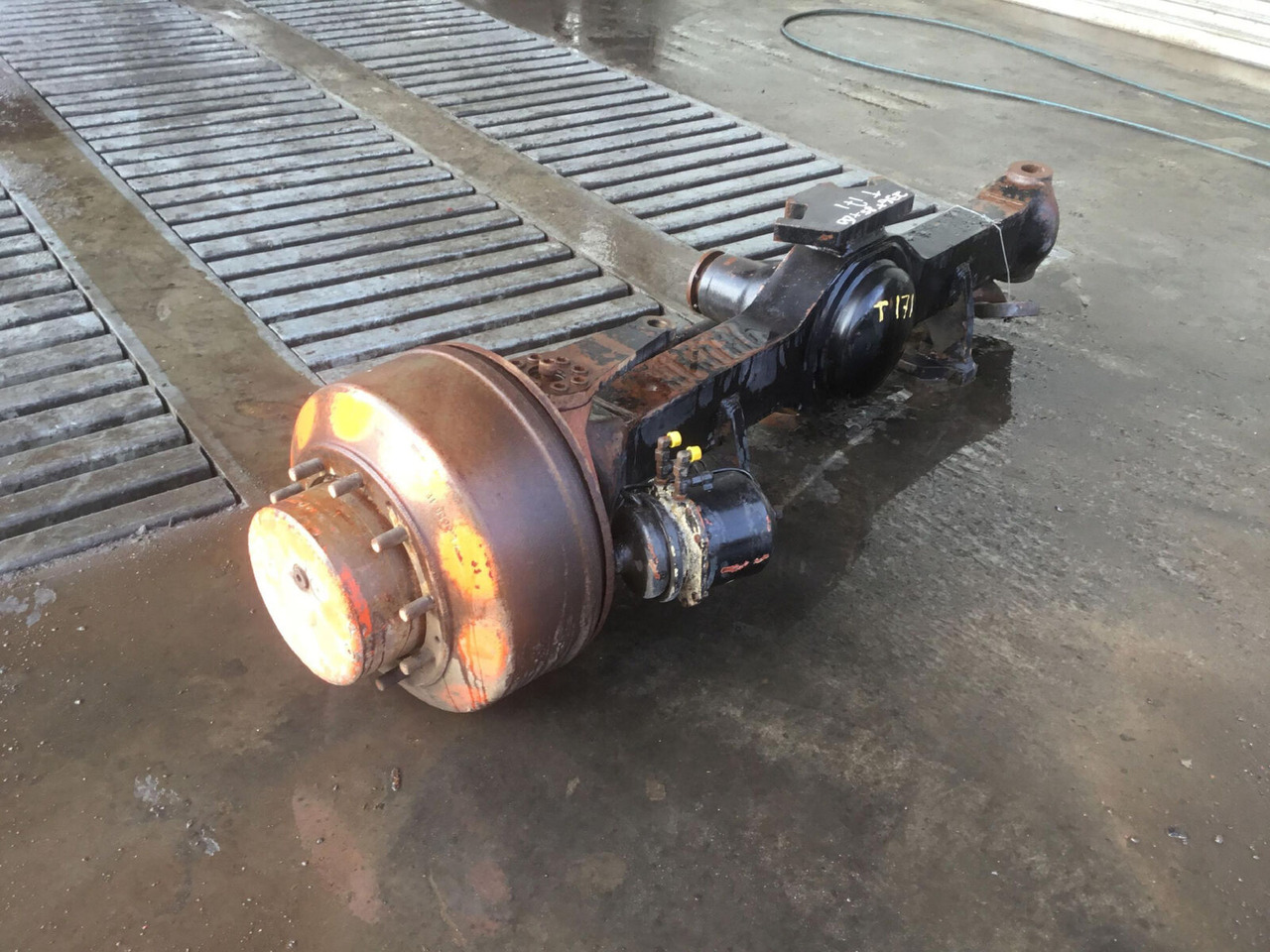 Terex AC 205 axle housing axle 4 - المحور و قطع الغيار - موبايل كرين: صور 3 Terex AC 205 axle housing axle 4 - المحور و قطع الغيار - موبايل كرين: صور 3