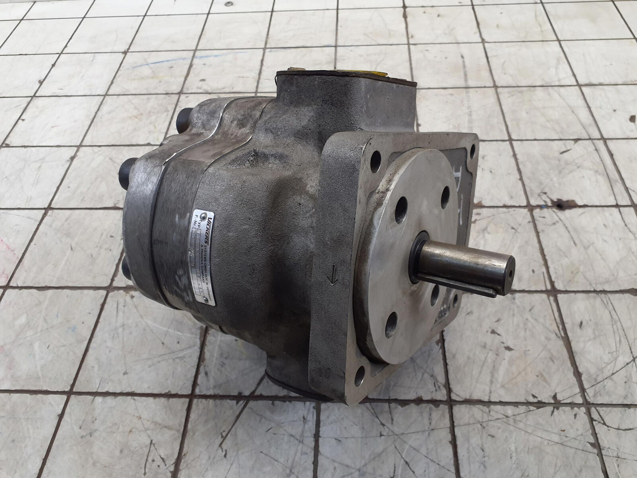 Vickers Hydraulics Vickers high presure gear pump - مضخة هيدروليكية - موبايل كرين: صور 1 Vickers Hydraulics Vickers high presure gear pump - مضخة هيدروليكية - موبايل كرين: صور 1