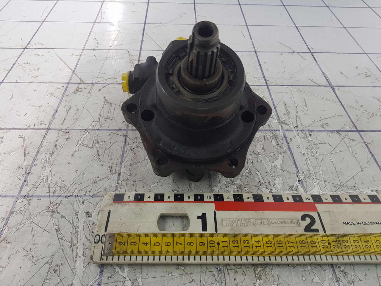 ZF steering pump - مضخة التوجيه - الرافعة: صور 1 ZF steering pump - مضخة التوجيه - الرافعة: صور 1