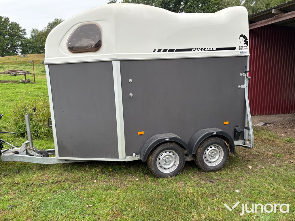 Hästtransport Cheval Liberte Gold Pullman V2 - عربة نقل خيل: صور 2 Hästtransport Cheval Liberte Gold Pullman V2 - عربة نقل خيل: صور 2