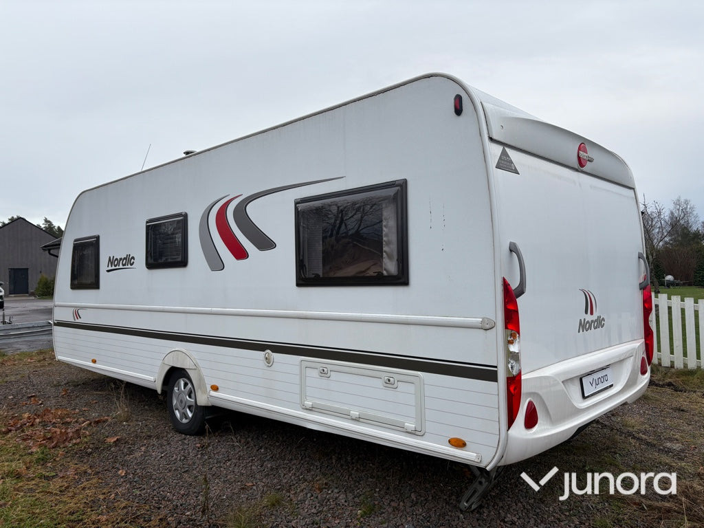 Husvagn - BÜRSTNER GMBH Averso Nordic - كرفان سحب: صور 4 Husvagn - BÜRSTNER GMBH Averso Nordic - كرفان سحب: صور 4