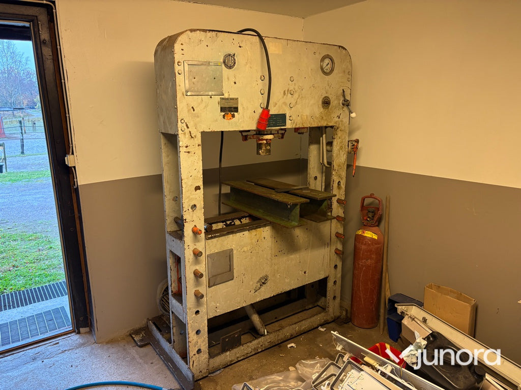 Hydraulpress - Hiab H100E, 100 ton - مكبس ثني: صور 2 Hydraulpress - Hiab H100E, 100 ton - مكبس ثني: صور 2