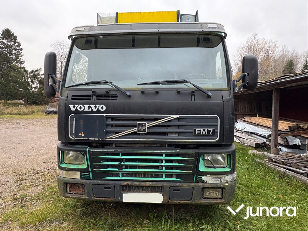 Kranbil - Volvo FM7 4*2 - شاحنات مسطحة, شاحنة كرين: صور 2 Kranbil - Volvo FM7 4*2 - شاحنات مسطحة, شاحنة كرين: صور 2