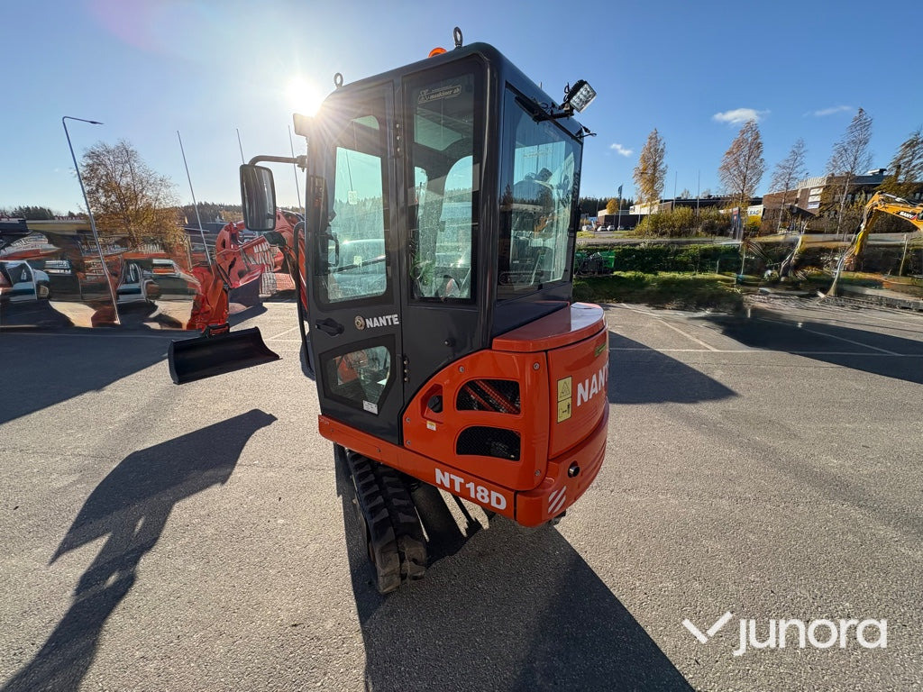 Minigrävare - Nante NT-18D, 1.8 ton, med hytt - حفارة مصغرة: صور 3 Minigrävare - Nante NT-18D, 1.8 ton, med hytt - حفارة مصغرة: صور 3