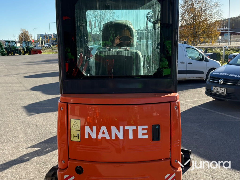 Minigrävare - Nante NT-18D, 1.8 ton, med hytt - حفارة مصغرة: صور 4 Minigrävare - Nante NT-18D, 1.8 ton, med hytt - حفارة مصغرة: صور 4