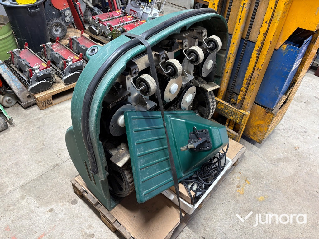 Robotklippare - Belrobotics Bigmow - جزازة المروج: صور 4 Robotklippare - Belrobotics Bigmow - جزازة المروج: صور 4