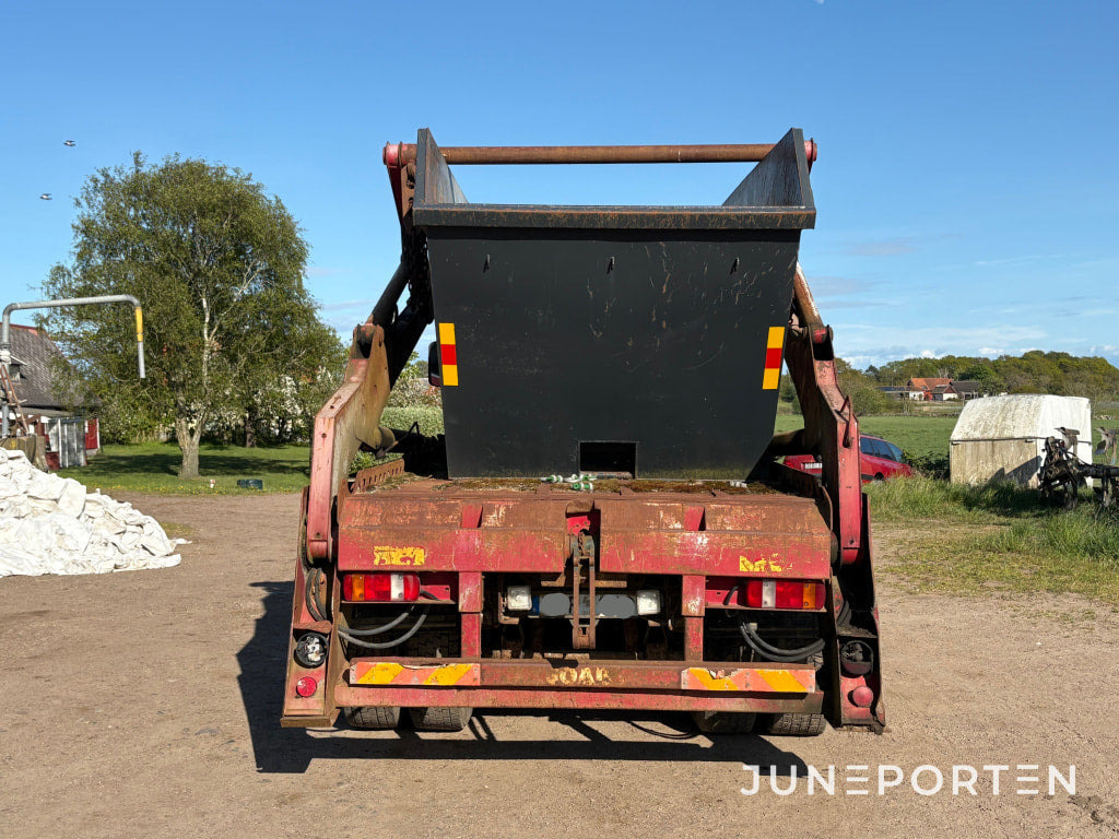 Scania Lastbil med lastväxslarflak - شاحنات قابلة للفك شاحنة: صور 4 Scania Lastbil med lastväxslarflak - شاحنات قابلة للفك شاحنة: صور 4