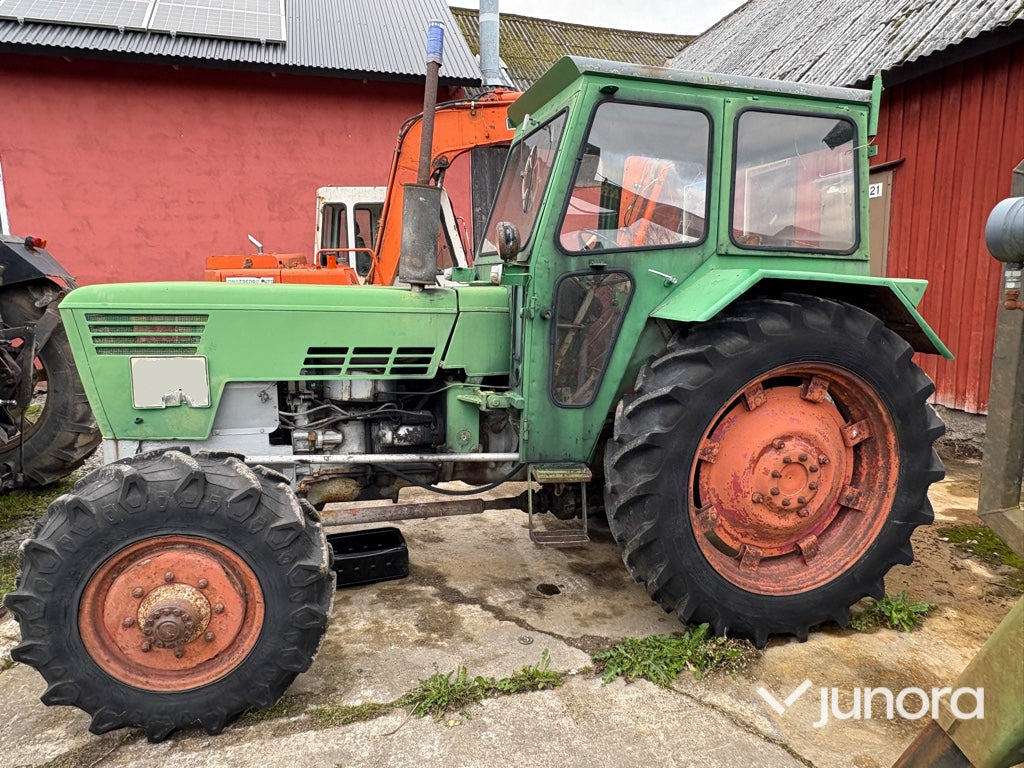 Traktor Deutz 7006 A-S - جرار: صور 2 Traktor Deutz 7006 A-S - جرار: صور 2