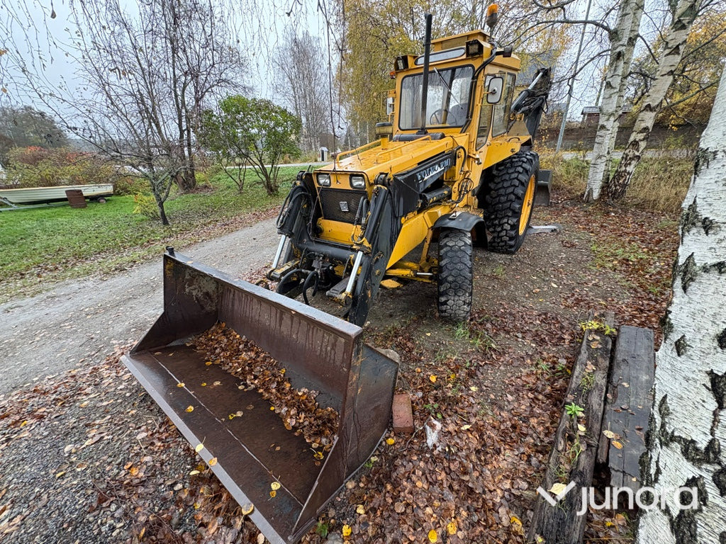 Traktorgrävare - Volvo BM, 616 B - حفار متعدد الاستخدام: صور 4 Traktorgrävare - Volvo BM, 616 B - حفار متعدد الاستخدام: صور 4