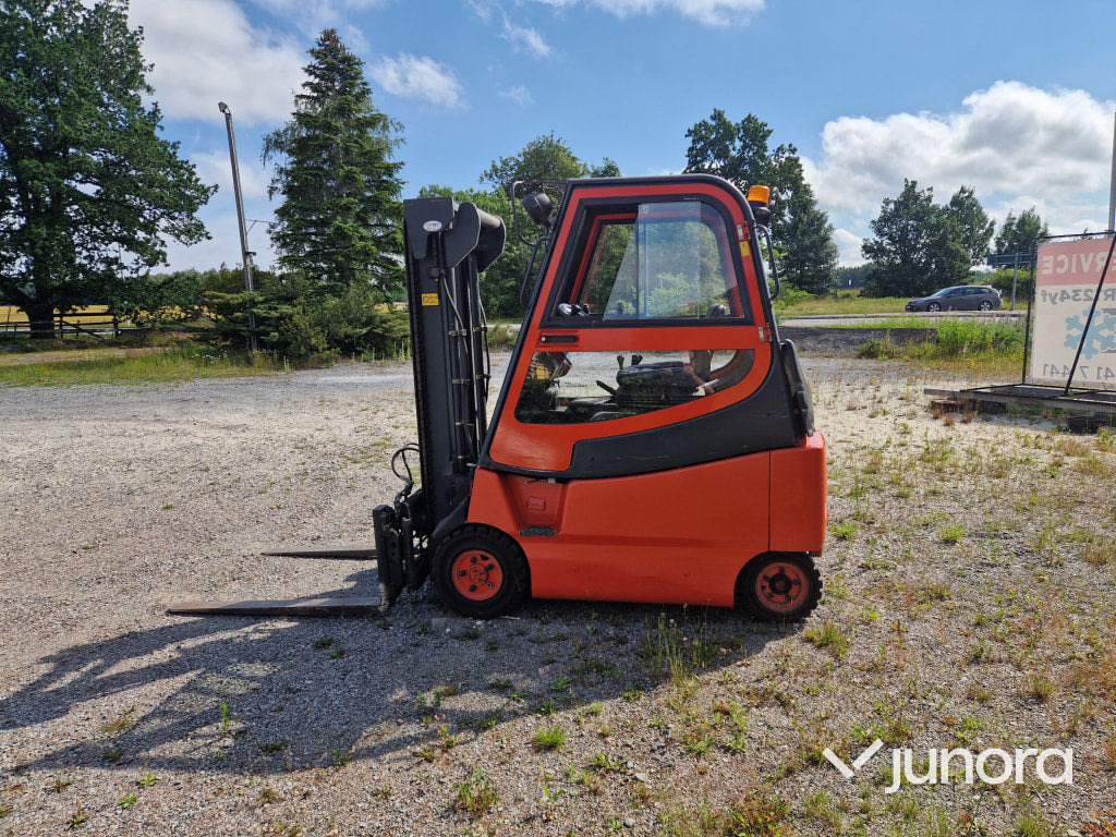 Truck Linde E20/600 - رافعة شوكية كهربائية: صور 2 Truck Linde E20/600 - رافعة شوكية كهربائية: صور 2
