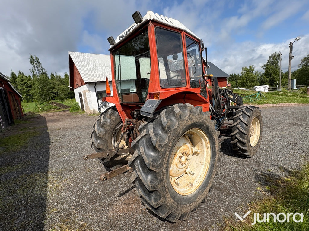 Valmet 604 med Trima lastare - جرار: صور 5 Valmet 604 med Trima lastare - جرار: صور 5