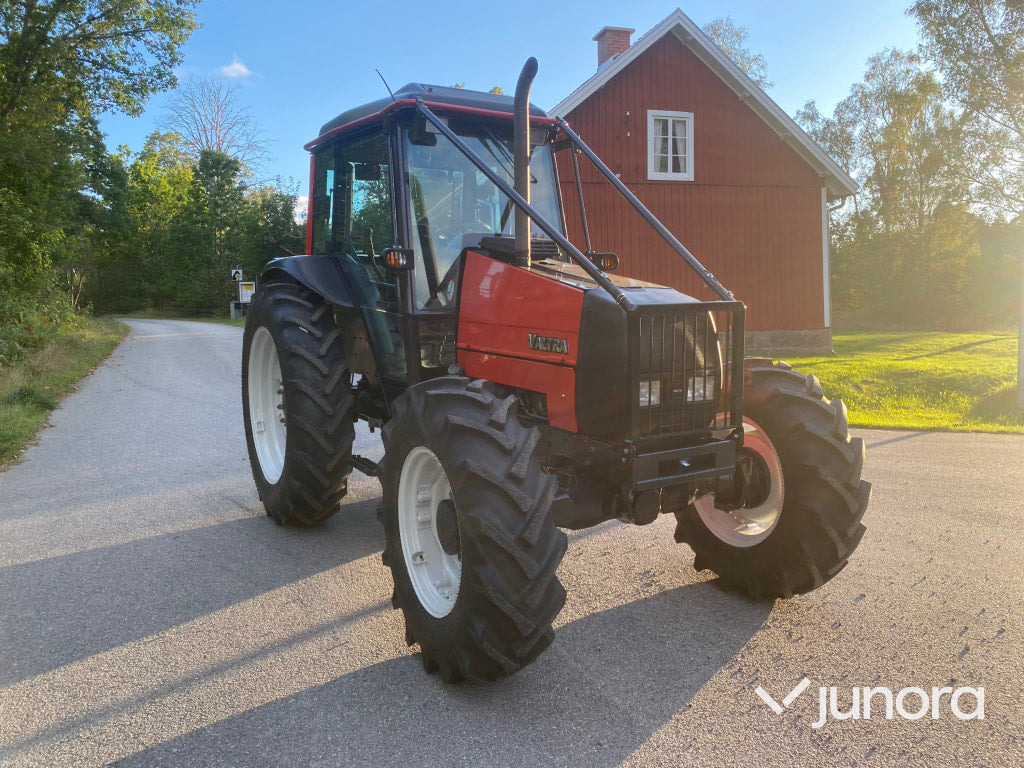 Valtra valmet A95 2003 fullt skogsutrustad - جرار: صور 4 Valtra valmet A95 2003 fullt skogsutrustad - جرار: صور 4