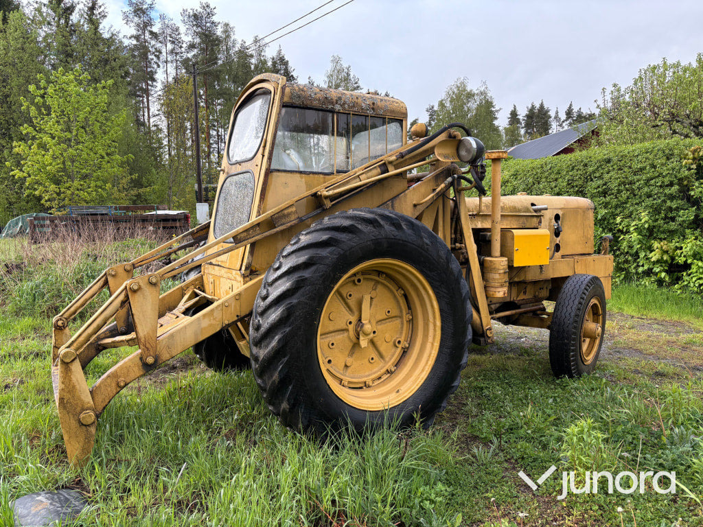Veteranlastare Volvo BM 55 - اللودر بعجل: صور 1 Veteranlastare Volvo BM 55 - اللودر بعجل: صور 1