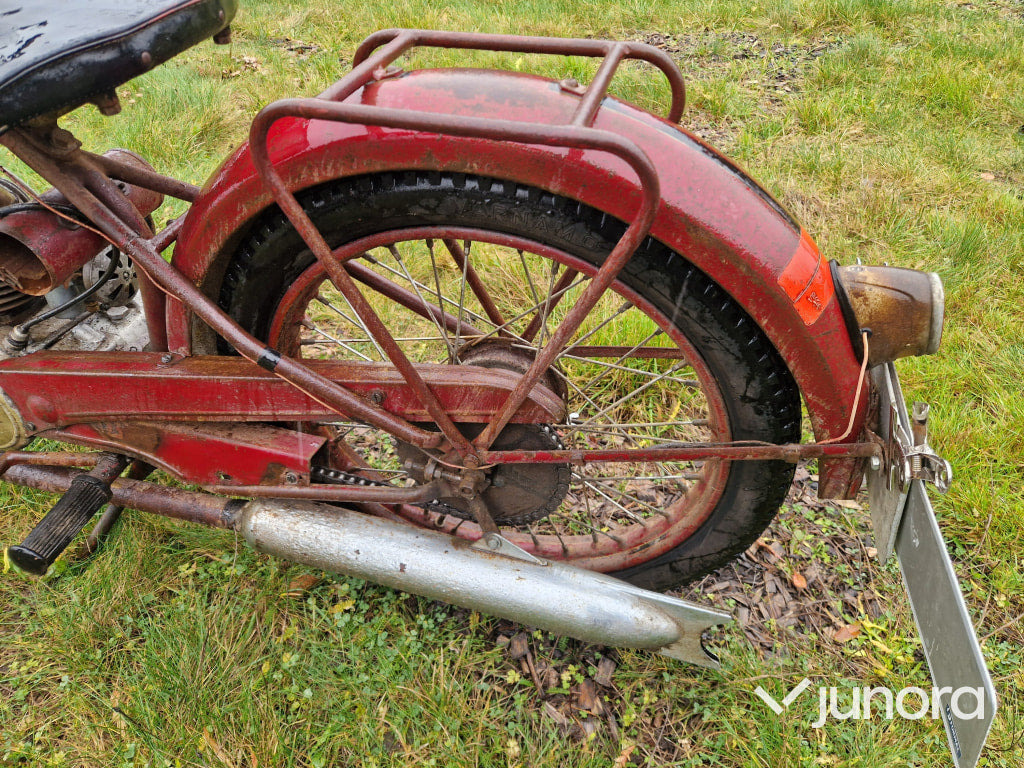 Veteranmotorcykel - Husqvarna 28 - دراجة بخارية: صور 4 Veteranmotorcykel - Husqvarna 28 - دراجة بخارية: صور 4