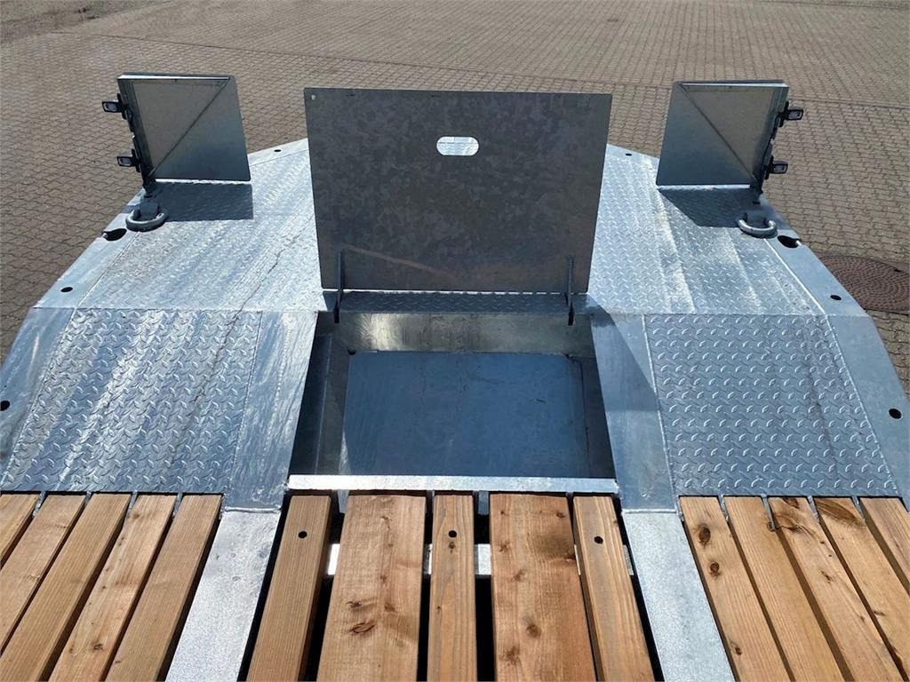 Hangler DTS 300 3 akslet med ramper - عربة مسطحة منخفضة مقطورة: صور 3 Hangler DTS 300 3 akslet med ramper - عربة مسطحة منخفضة مقطورة: صور 3